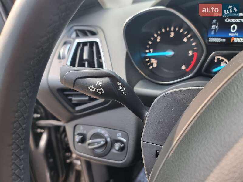 Позашляховик / Кросовер Ford Kuga 2019 в Києві