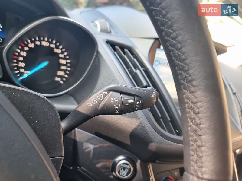 Позашляховик / Кросовер Ford Kuga 2019 в Києві