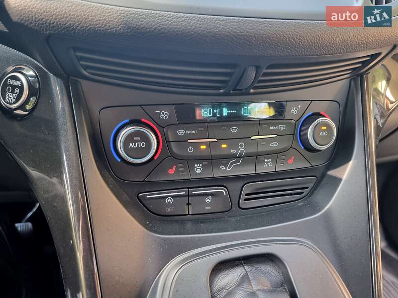 Позашляховик / Кросовер Ford Kuga 2019 в Києві