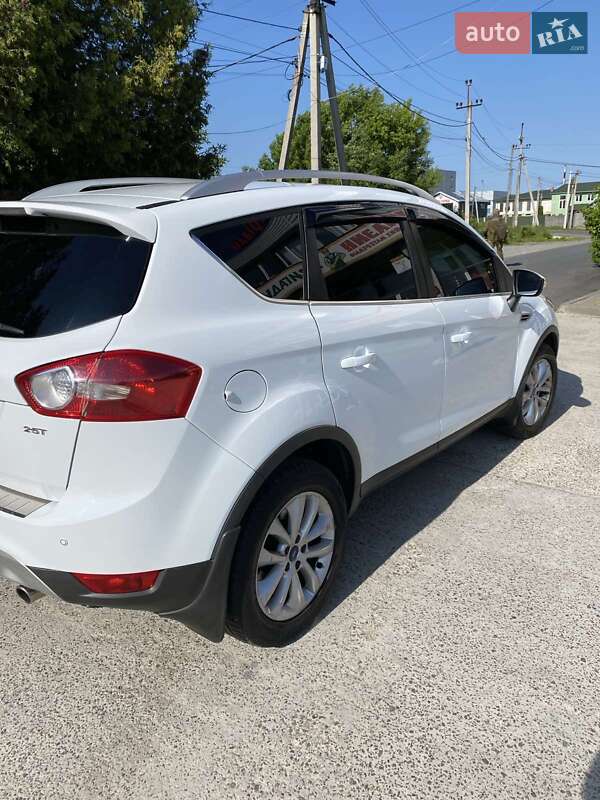 Позашляховик / Кросовер Ford Kuga 2009 в Львові