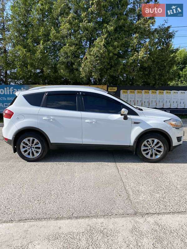Позашляховик / Кросовер Ford Kuga 2009 в Львові