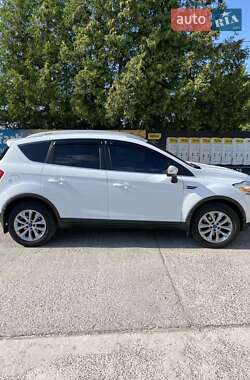 Внедорожник / Кроссовер Ford Kuga 2009 в 