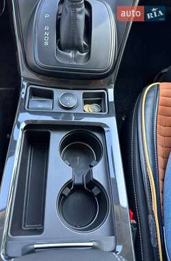 Внедорожник / Кроссовер Ford Kuga 2019 в 