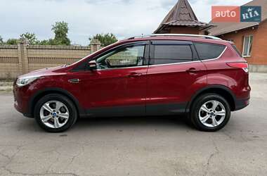 Внедорожник / Кроссовер Ford Kuga 2015 в 
