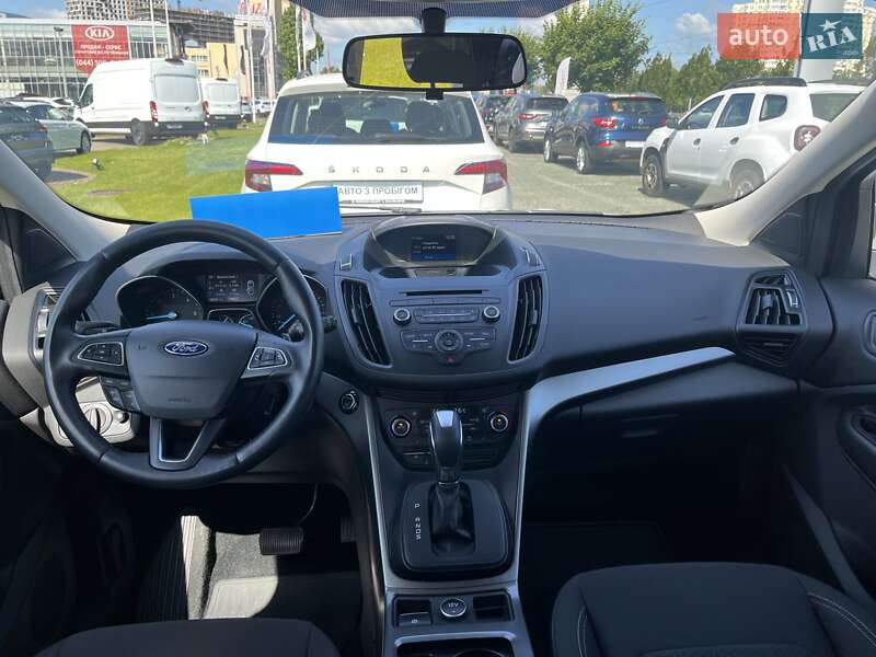 Позашляховик / Кросовер Ford Kuga 2018 в Києві