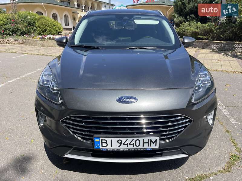 Позашляховик / Кросовер Ford Kuga 2021 в Києві
