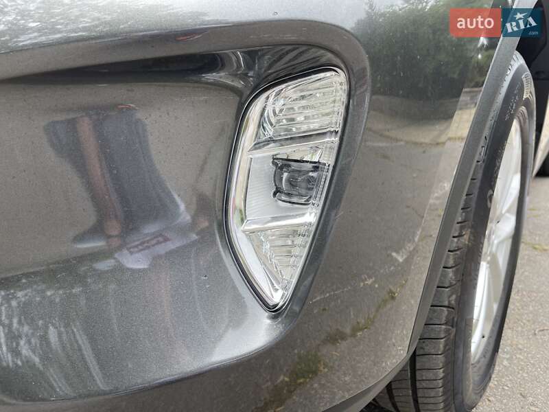 Позашляховик / Кросовер Ford Kuga 2021 в Києві