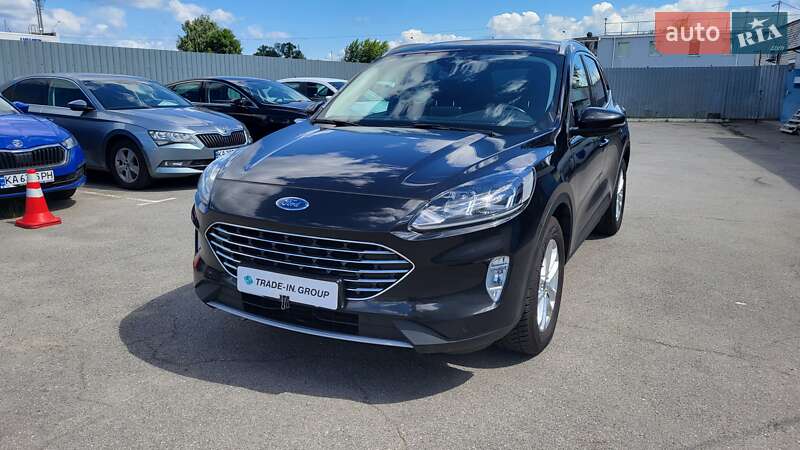 Внедорожник / Кроссовер Ford Kuga 2020 в Киеве
