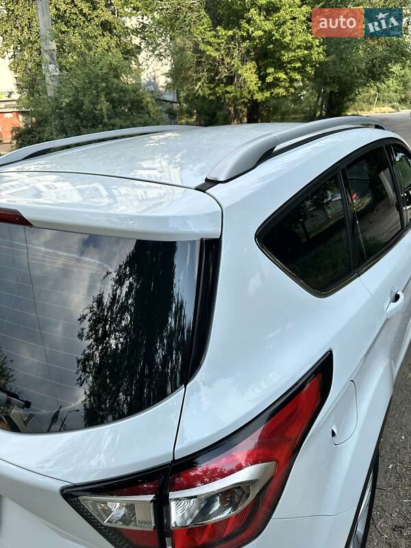 Внедорожник / Кроссовер Ford Kuga 2019 в Днепре