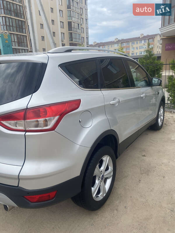 Внедорожник / Кроссовер Ford Kuga 2014 в Киеве
