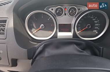 Внедорожник / Кроссовер Ford Kuga 2012 в 