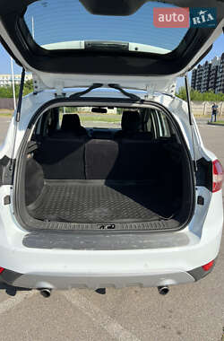 Внедорожник / Кроссовер Ford Kuga 2010 в 