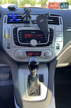 Внедорожник / Кроссовер Ford Kuga 2010 в 