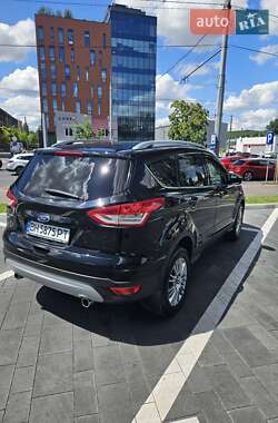 Внедорожник / Кроссовер Ford Kuga 2013 в 