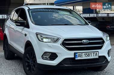 Позашляховик / Кросовер Ford Kuga 2017 в Дніпрі