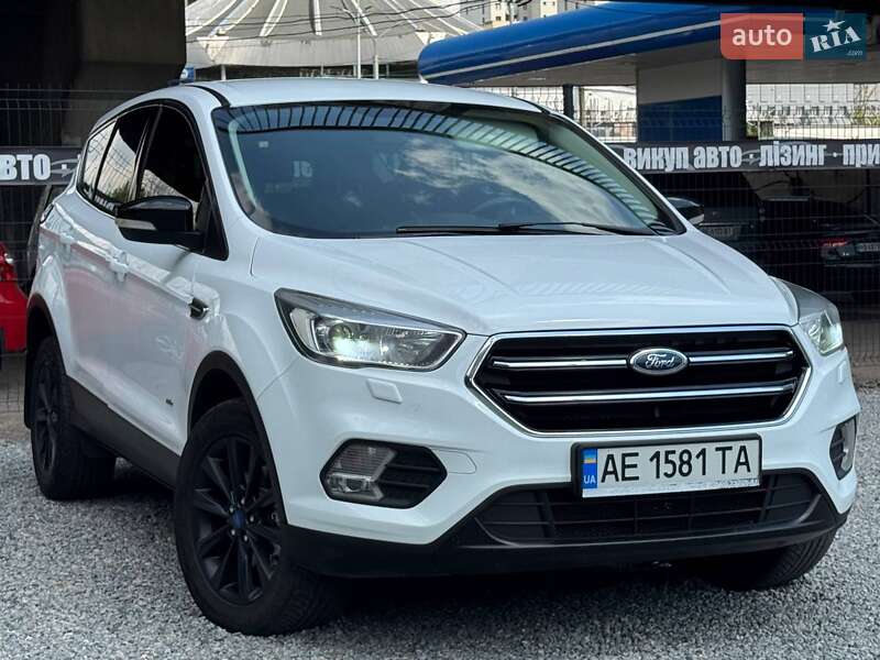 Ford Kuga 2017