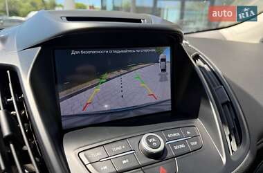 Внедорожник / Кроссовер Ford Kuga 2019 в 
