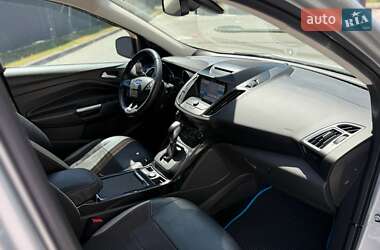 Внедорожник / Кроссовер Ford Kuga 2019 в 