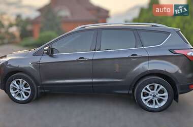 Внедорожник / Кроссовер Ford Kuga 2019 в 