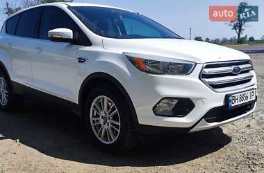 Внедорожник / Кроссовер Ford Kuga 2017 в Болграде