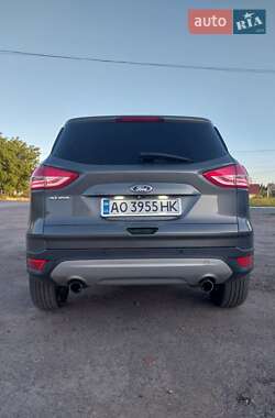 Внедорожник / Кроссовер Ford Kuga 2013 в 