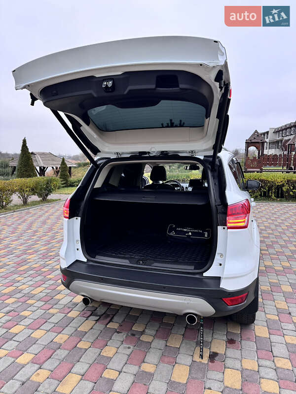 Внедорожник / Кроссовер Ford Kuga 2013 в Павлограде