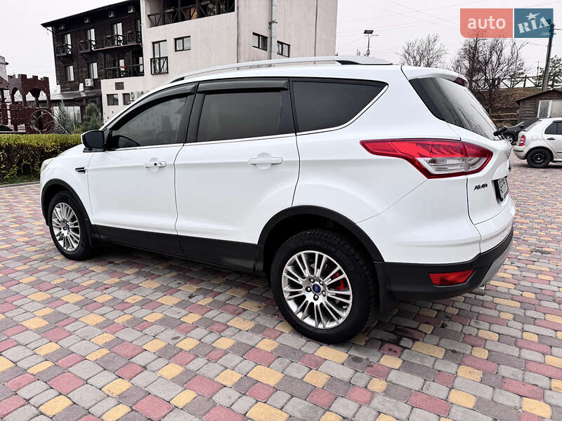 Внедорожник / Кроссовер Ford Kuga 2013 в Павлограде