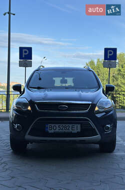 Позашляховик / Кросовер Ford Kuga 2011 в 