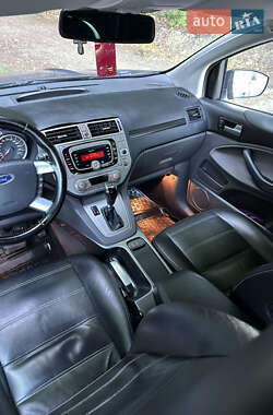 Позашляховик / Кросовер Ford Kuga 2011 в 