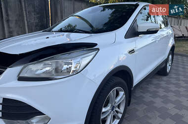 Внедорожник / Кроссовер Ford Kuga 2016 в 