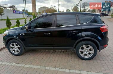 Внедорожник / Кроссовер Ford Kuga 2012 в 
