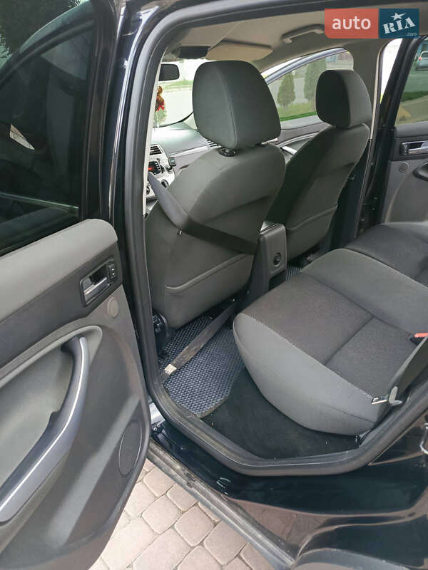 Позашляховик / Кросовер Ford Kuga 2012 в Хмельницькому