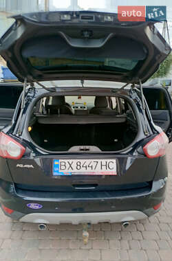 Внедорожник / Кроссовер Ford Kuga 2012 в 