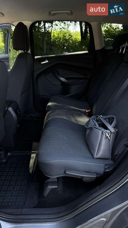Внедорожник / Кроссовер Ford Kuga 2013 в Корсуне-Шевченковском