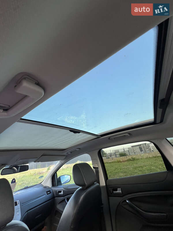 Позашляховик / Кросовер Ford Kuga 2010 в Буштино