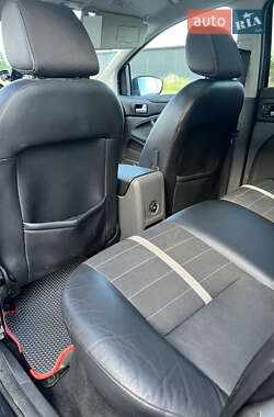 Внедорожник / Кроссовер Ford Kuga 2010 в 