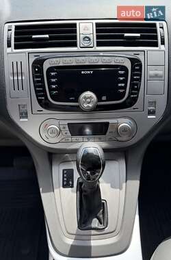 Внедорожник / Кроссовер Ford Kuga 2012 в 