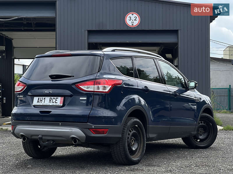 Внедорожник / Кроссовер Ford Kuga 2016 в Ужгороде