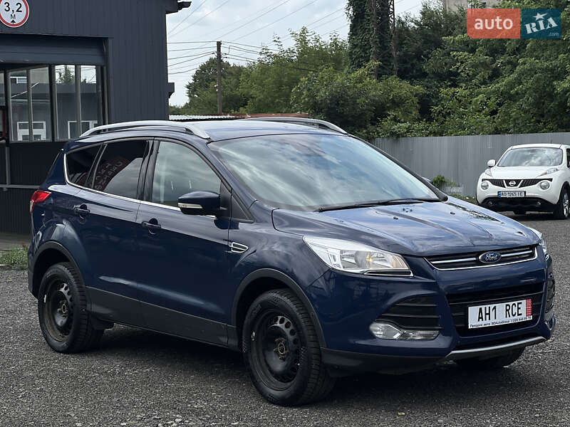 Внедорожник / Кроссовер Ford Kuga 2016 в Ужгороде
