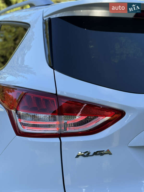 Внедорожник / Кроссовер Ford Kuga 2015 в Дубно