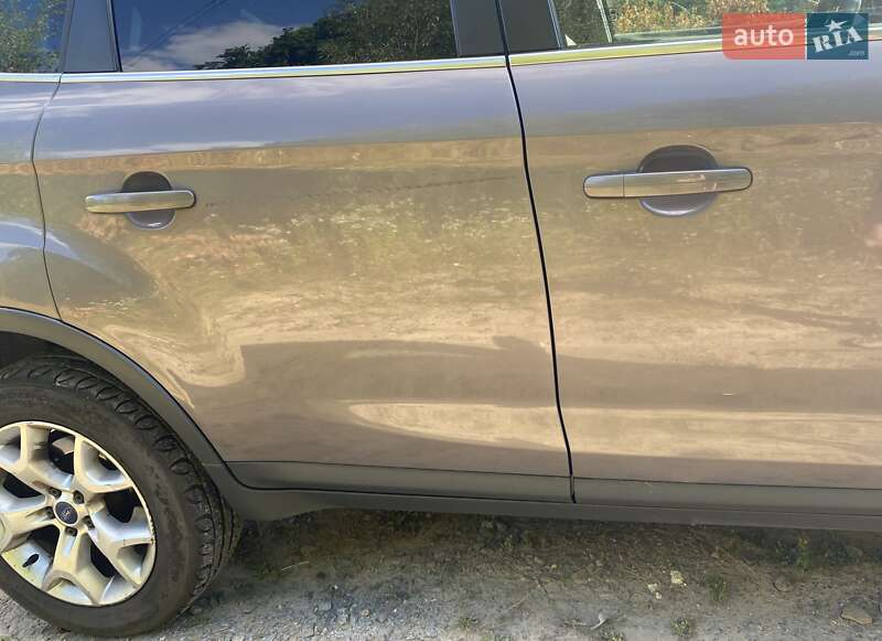 Внедорожник / Кроссовер Ford Kuga 2012 в Львове