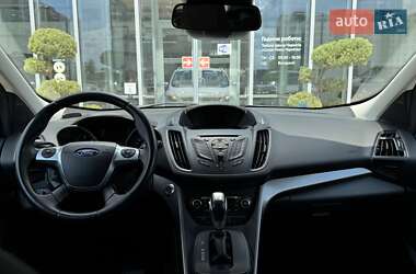 Внедорожник / Кроссовер Ford Kuga 2016 в 