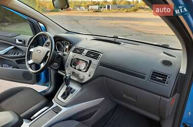 Внедорожник / Кроссовер Ford Kuga 2010 в 