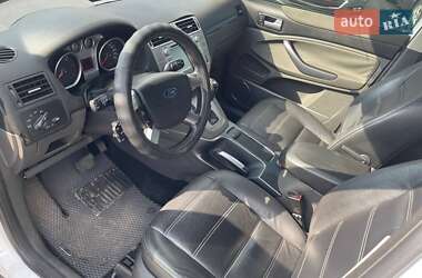 Внедорожник / Кроссовер Ford Kuga 2012 в 