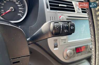Внедорожник / Кроссовер Ford Kuga 2012 в 