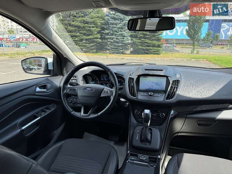 Позашляховик / Кросовер Ford Kuga 2019 в Києві