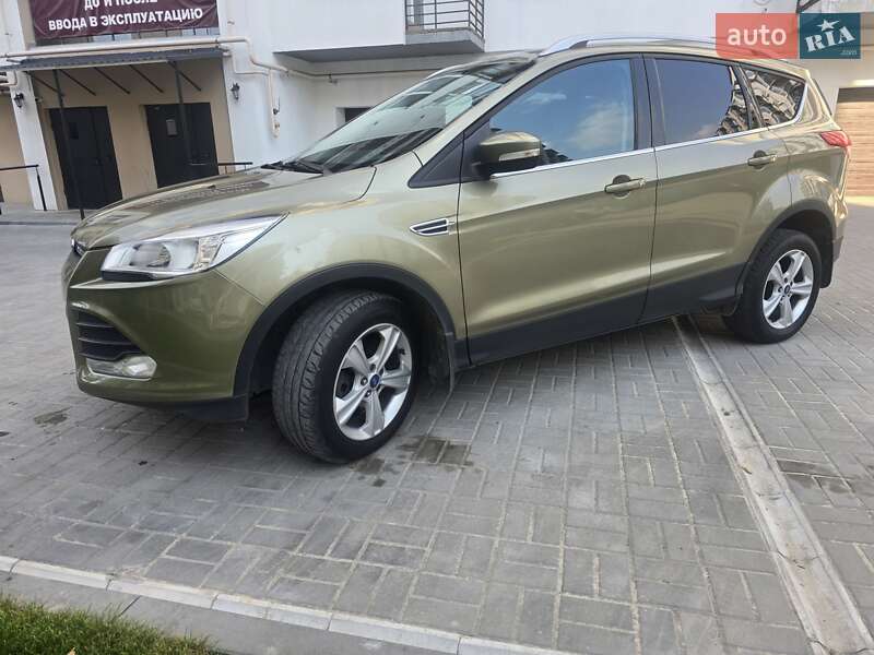 Внедорожник / Кроссовер Ford Kuga 2014 в Днепре
