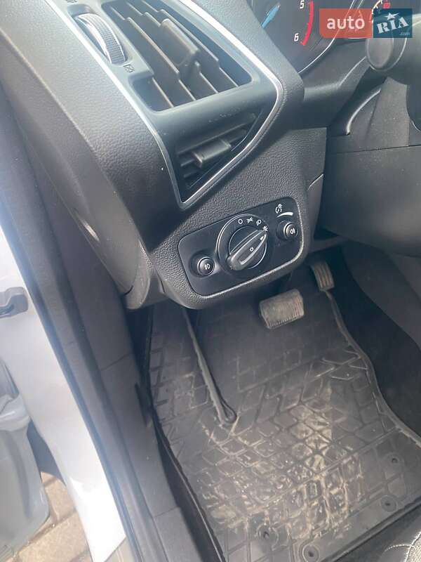 Внедорожник / Кроссовер Ford Kuga 2015 в Белой Церкви