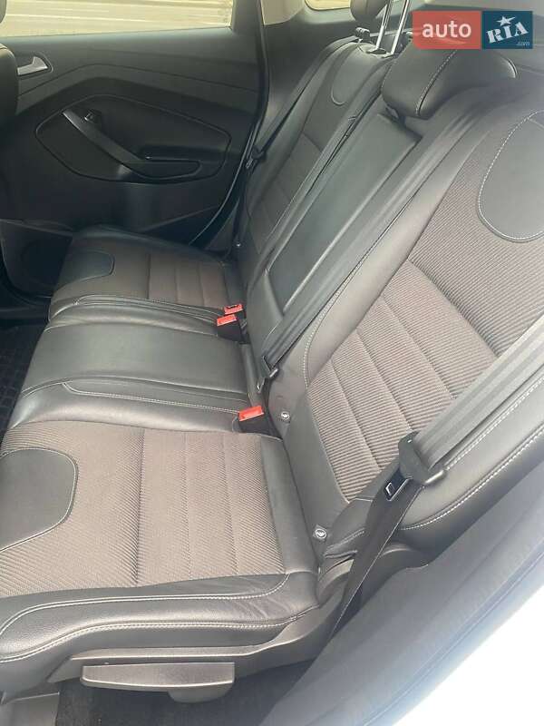 Внедорожник / Кроссовер Ford Kuga 2015 в Белой Церкви