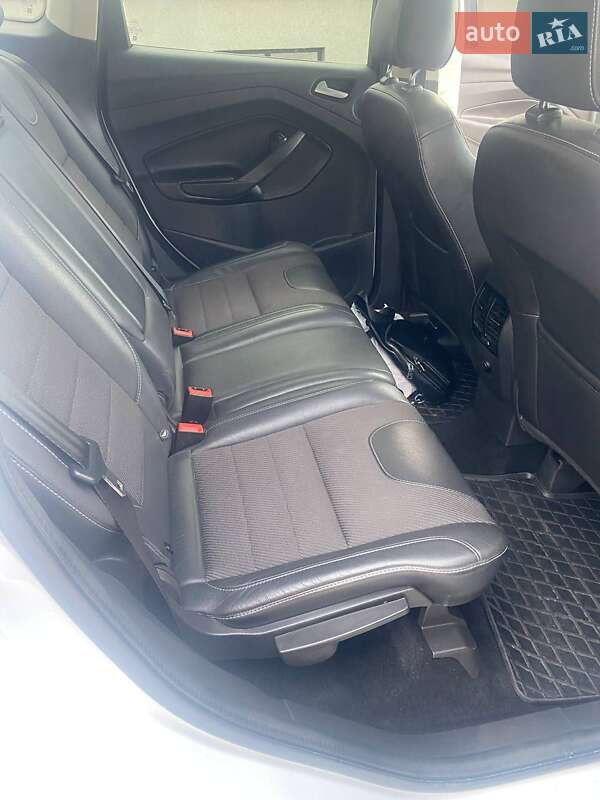 Внедорожник / Кроссовер Ford Kuga 2015 в Белой Церкви